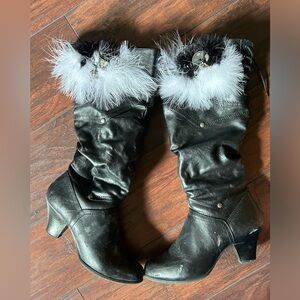 Feather boot shoe accessory clip on